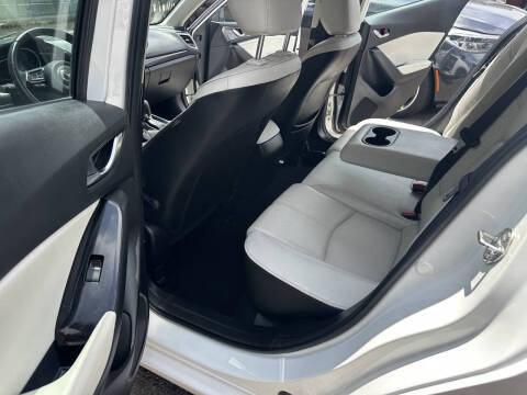 2018 Mazda MAZDA3 Grand Touring