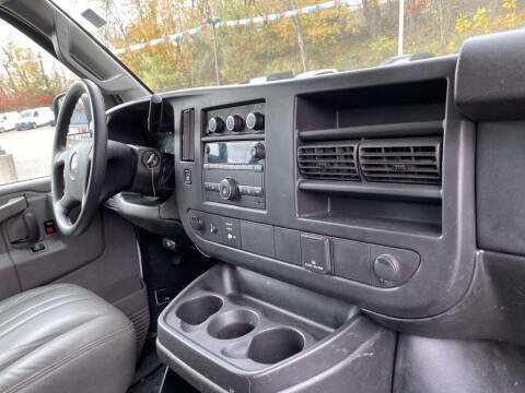 2017 Chevrolet Express 2500