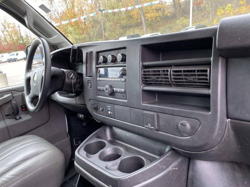 2017 Chevrolet Express 2500