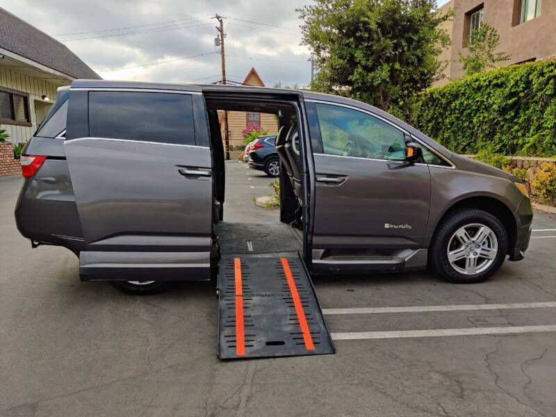Apollo Auto El Monte Car Dealer in El Monte, CA