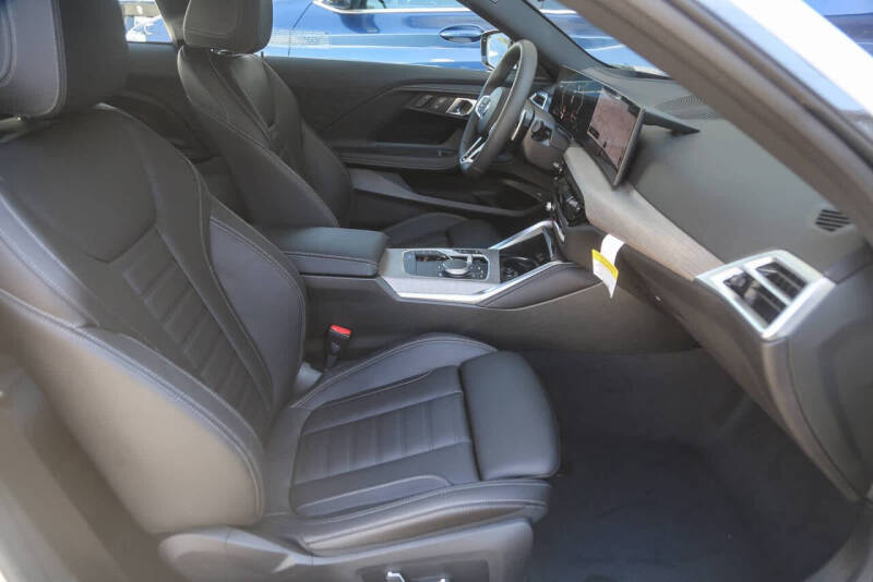 2025 BMW 2 Series 230i