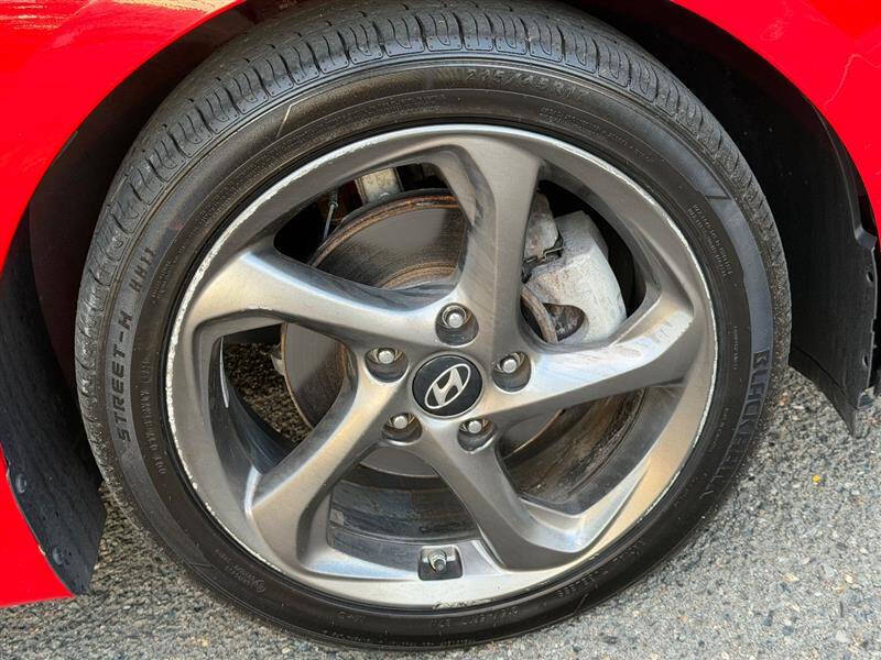 2019 Hyundai Veloster