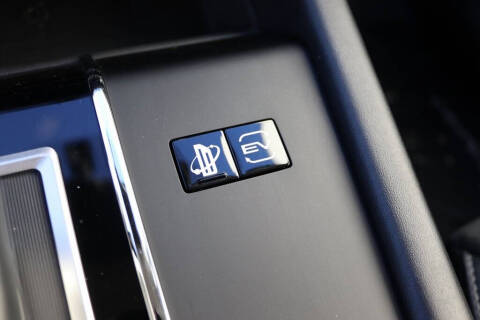 2024 Mitsubishi Outlander PHEV SE