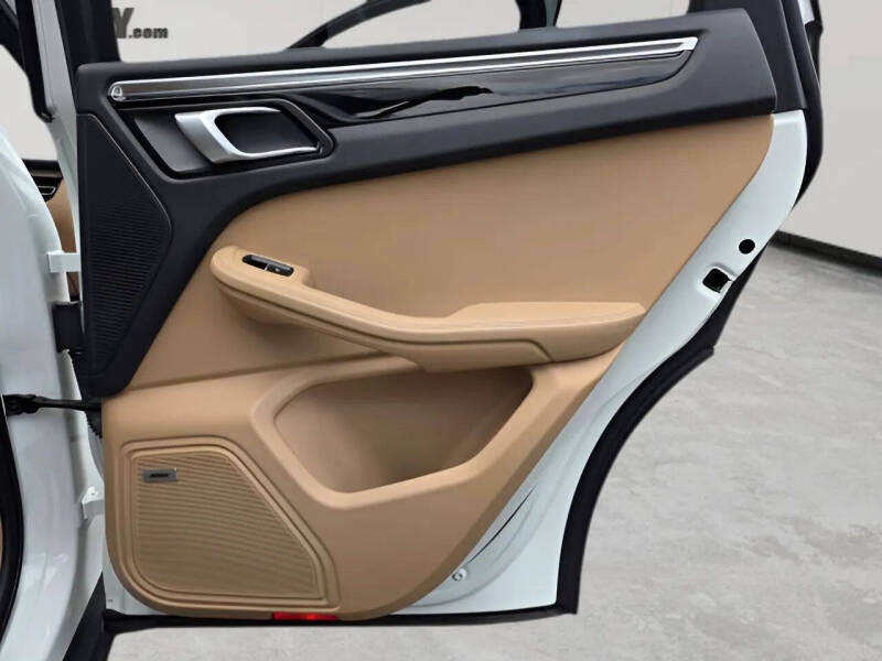 2020 Porsche Macan