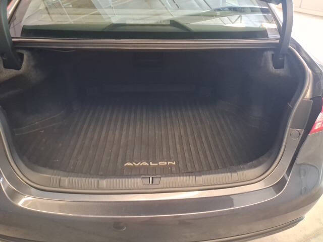 2015 Toyota Avalon XLE