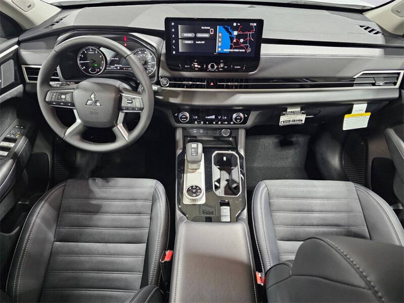 2025 Mitsubishi Outlander