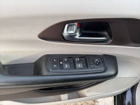 2020 Chrysler Voyager LXi