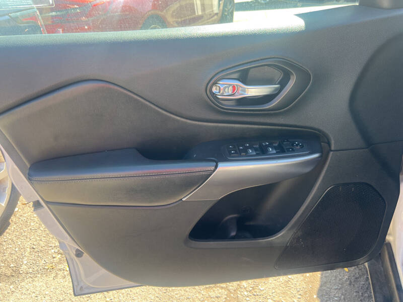 2019 Jeep Cherokee Latitude