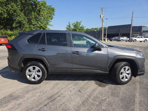 2022 Toyota RAV4 LE