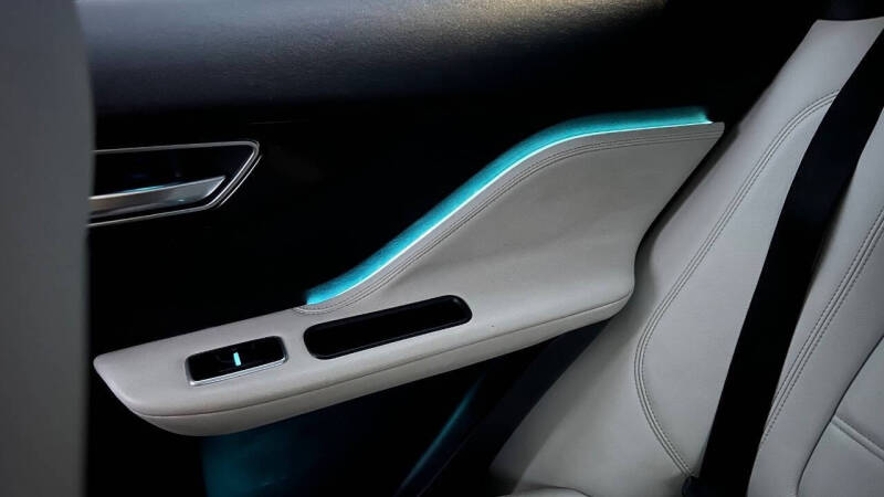 2017 Jaguar F-PACE 35t Prestige