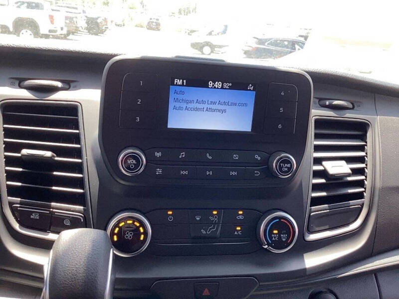 2025 Ford Transit 250