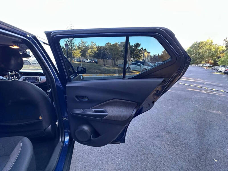 2020 Nissan Kicks SV