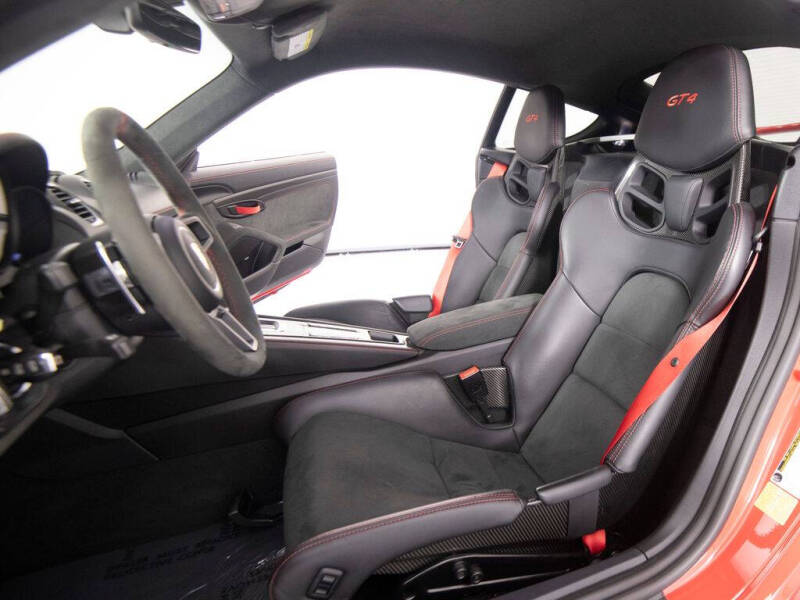 2023 Porsche 718 Cayman GT4