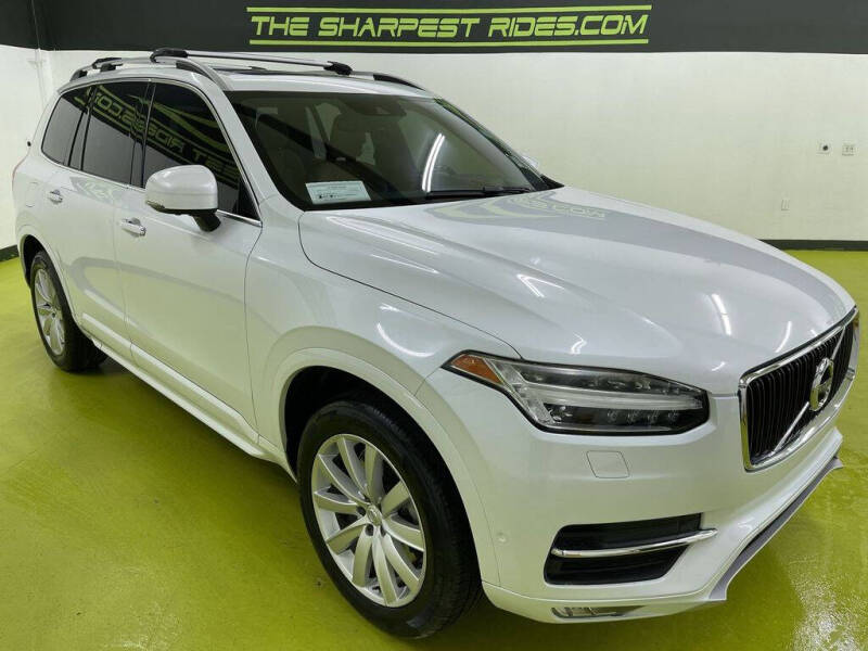 2016 Volvo XC90 T6 Momentum