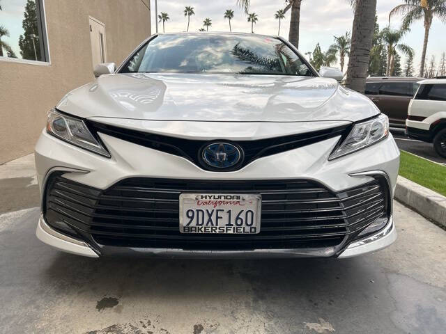 2023 Toyota Camry Hybrid XLE