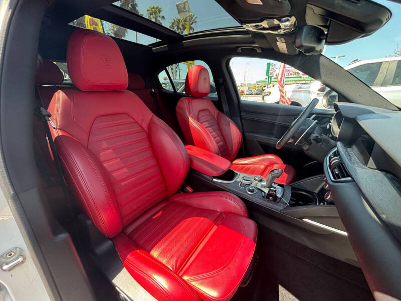 2022 Alfa Romeo Stelvio Sprint