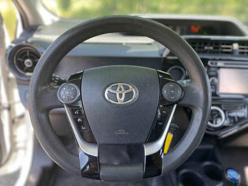 2018 Toyota Prius c Three