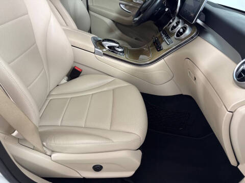 2018 Mercedes-Benz GLC GLC 300