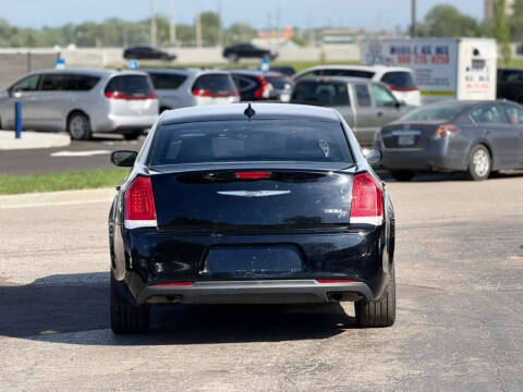 2019 Chrysler 300 S