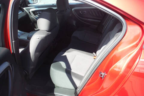 2015 Ford Taurus SEL