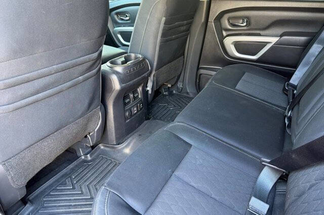 2019 Nissan Titan SV