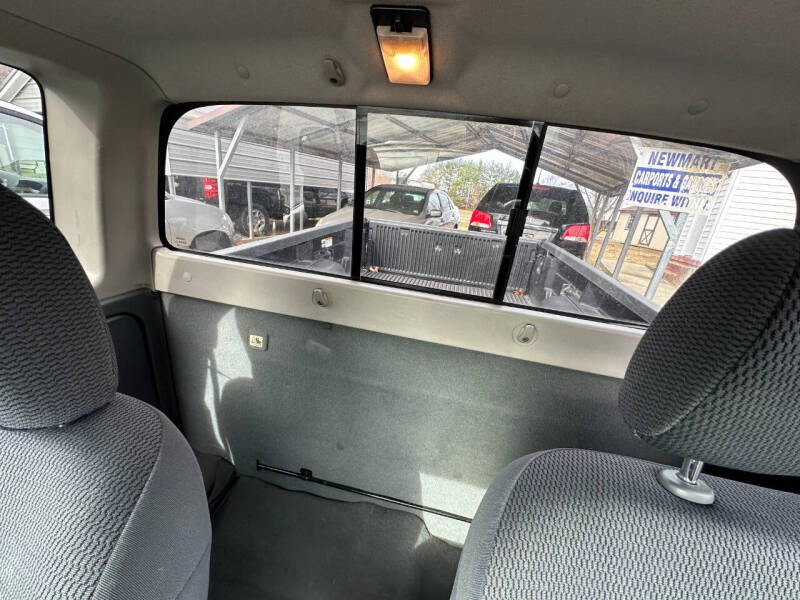 2004 Nissan Frontier XE