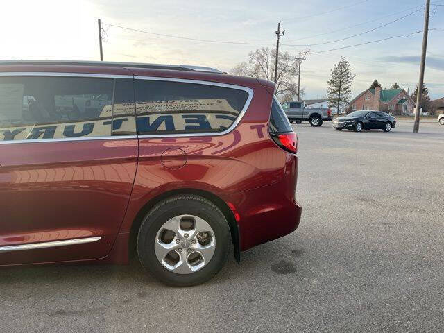 2019 Chrysler Pacifica Hybrid Touring L
