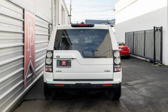 2016 Land Rover LR4 44