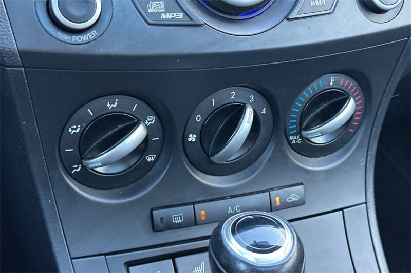 2012 Mazda MAZDA3 i Grand Touring