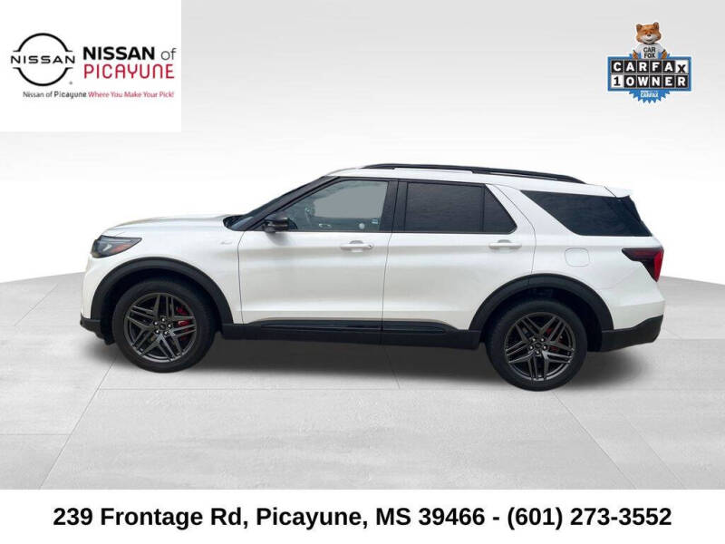 2025 Ford Explorer ST-Line