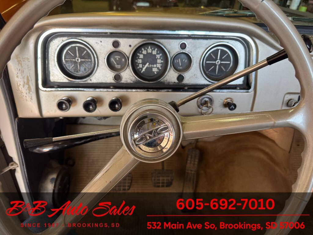 1965 GMC C/K 1500 Series 35