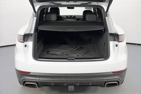 2023 Porsche Cayenne Platinum Edition