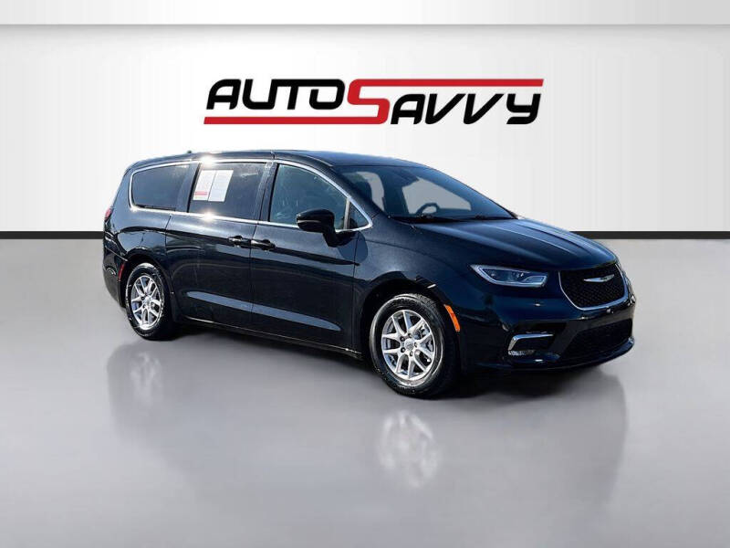 2023 Chrysler Pacifica Touring