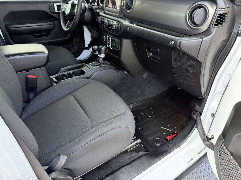 2023 Jeep Gladiator Sport S