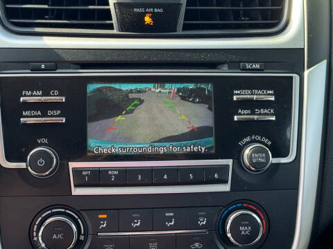 2016 Nissan Altima 2.5 SR