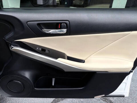 2015 Lexus IS 250