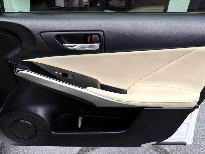 2015 Lexus IS 250
