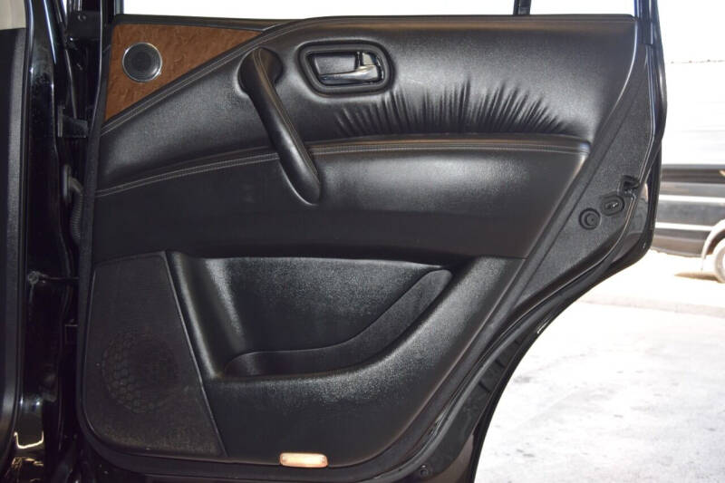 2017 Infiniti QX80 Signature Edition