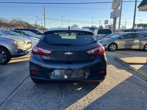2017 Chevrolet Cruze LT Auto