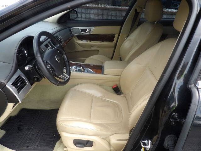 2013 Jaguar XF 2.0T