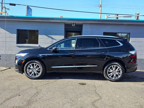 2023 Buick Enclave Essence