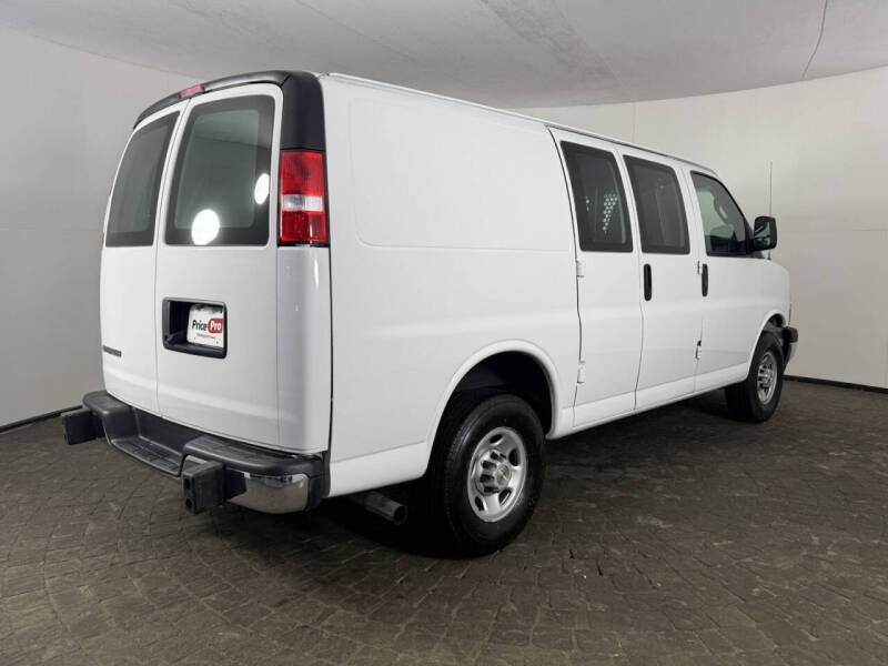 2024 Chevrolet Express 2500