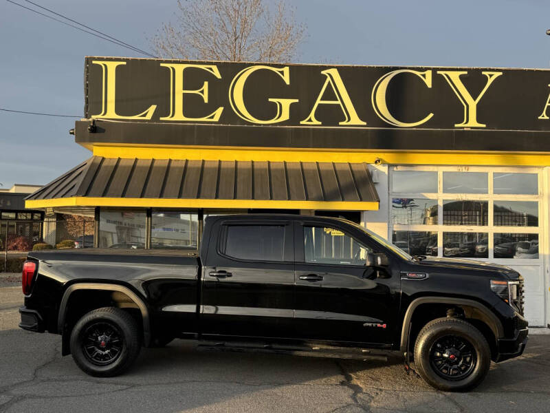 2023 GMC Sierra 1500 AT4's photo