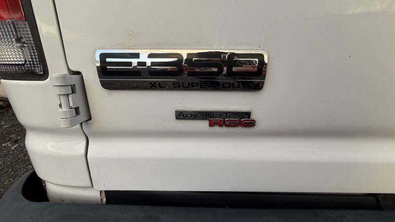 2011 Ford E-Series E-350 SD XL