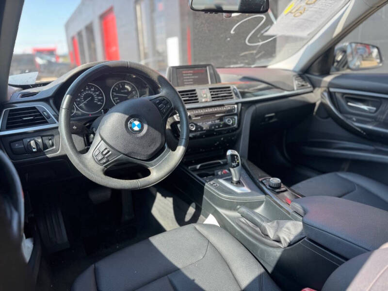 2018 BMW 3 Series 320i