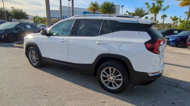 2023 GMC Terrain SLT