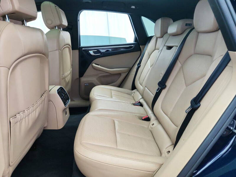 2020 Porsche Macan
