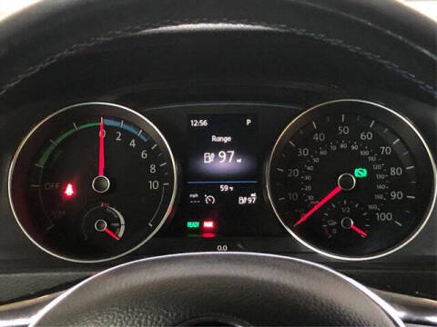 2017 Volkswagen e-Golf SE