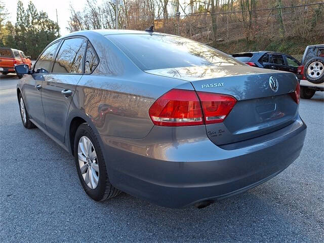 2014 Volkswagen Passat 1.8T S PZEV