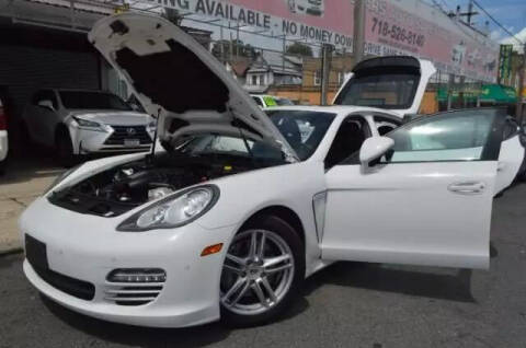 2011 Porsche Panamera 4